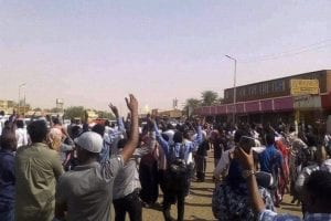 الانتفاضة السودانية في شهرها الثالث... وتكتيك جديد لإيقاف الاحتجاجات