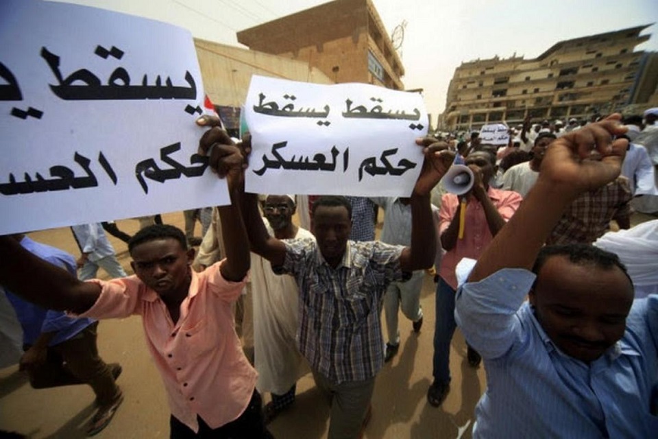 السودان.. توسيع تعذيب المعتقلات لقمع التظاهرات