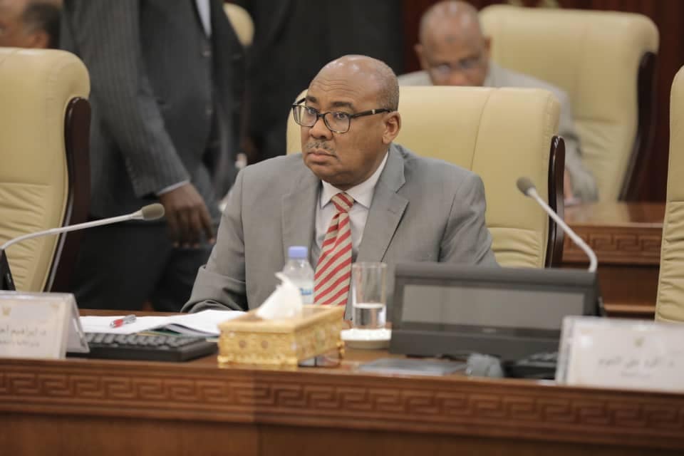 السودان يعلن عن مؤتمر اقتصادي مطلع يونيو يعقبه آخر للمانحين