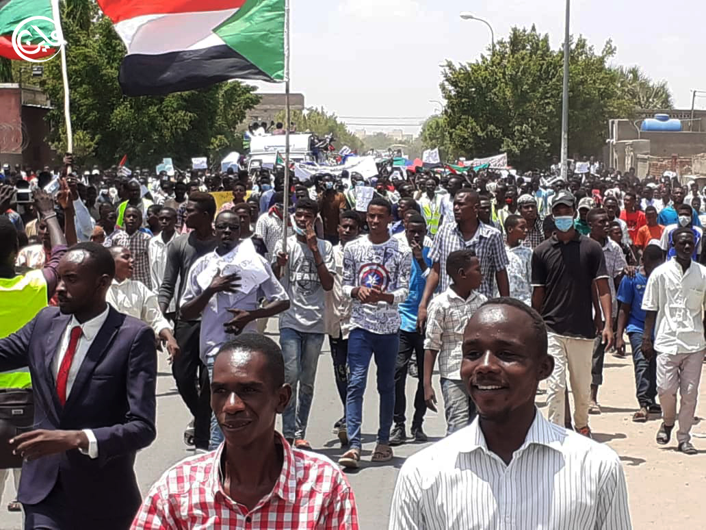 قتيل في تظاهرات جابت المدن السودانية تستعجل تصحيح مسار الثورة