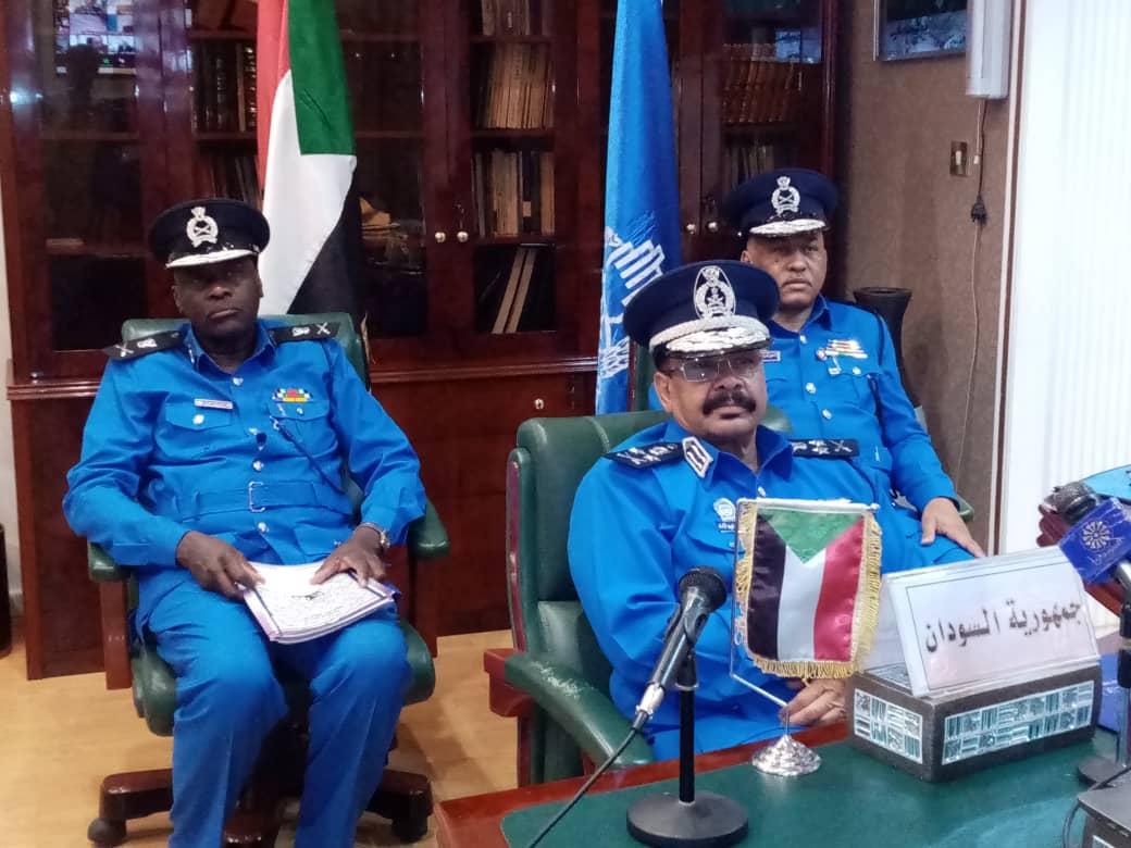 جنرالات السودان يتقاسمون جهازي المخابرات والشرطة لسيطرة مطلقة
