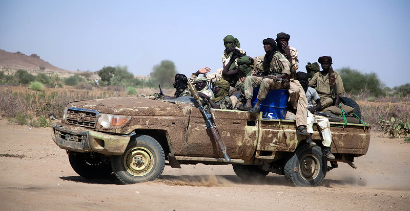 Darfur-gunmen-Photo-by-Albert-Gonzalez-Farran-UNAMID