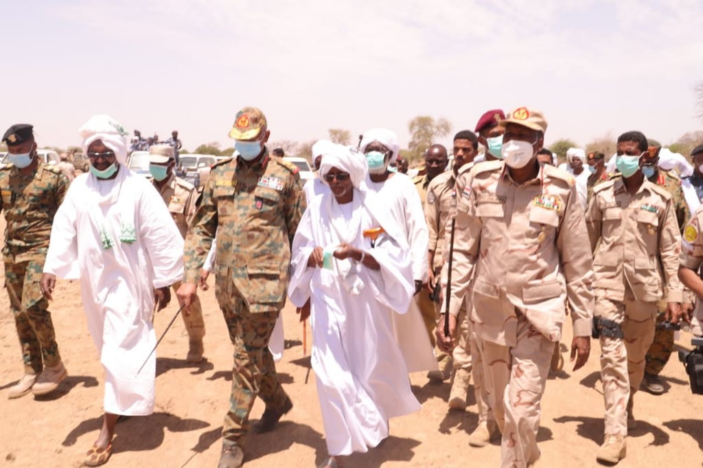 ما دلالات تشكيل إدارة مدينة في إقليم دارفور؟