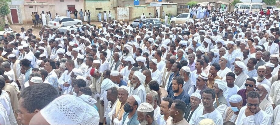 Mass crowds attend funeral of Amin Mohamed Nour (Darfur 24)